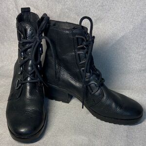 Sorel Black Lace Up Leather Boots. Size 8,5